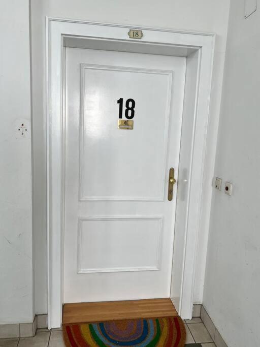 Gesamte Unterkunft Fuer 4 Top 18 Wien Ngoại thất bức ảnh